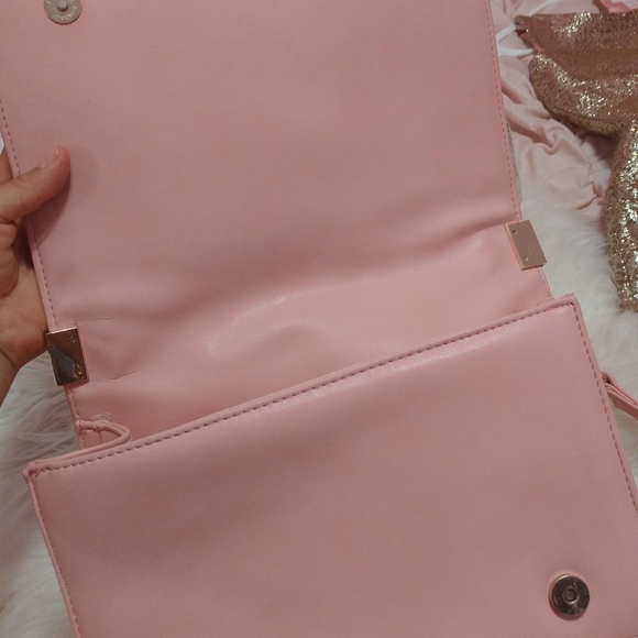 BCBG purse - Picture 5 of 11